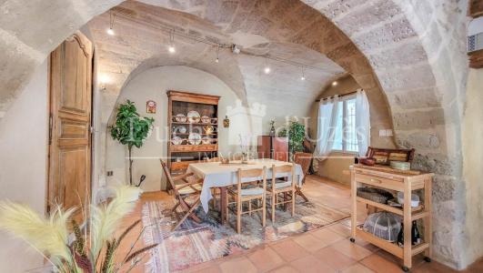 Acheter Maison 184 m2 Uzes