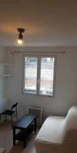 Louer Appartement 12 m2 Bourg-la-reine