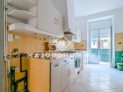 For sale Marseille-5eme-arrondissement 2 rooms 50 m2 Bouches du Rhone (13005) photo 3