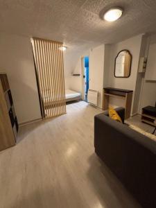 For rent Juvisy-sur-orge 1 room 20 m2 Essonne (91260) photo 3