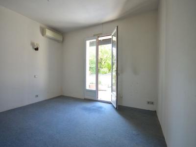 For sale FTILLY 4 rooms 87 m2 Charente maritime (17000) photo 4