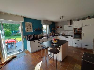 For sale 6 rooms 141 m2 Mayenne (53250) photo 2