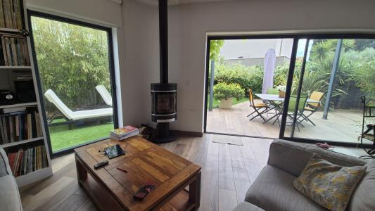 For sale 5 rooms 144 m2 Herault (34170) photo 1