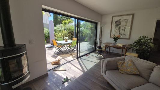 For sale 5 rooms 144 m2 Herault (34170) photo 3
