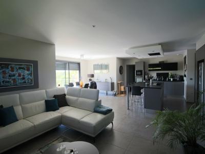 For sale ALENTOURS 6 rooms 140 m2 Lot (46000) photo 0