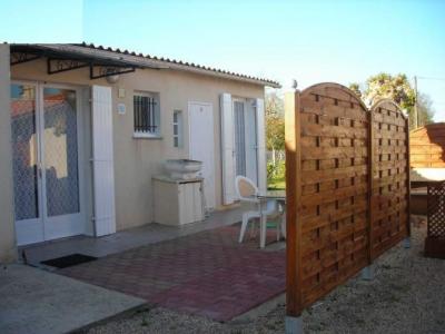 Annonce Location 2 pices Appartement Eglisottes-et-chalaures 33