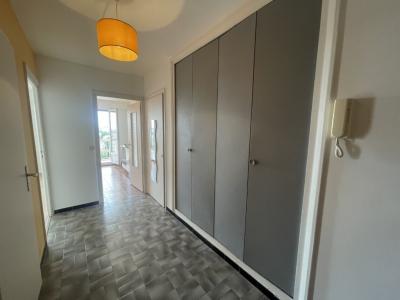 Louer Appartement Caluire-et-cuire 690 euros