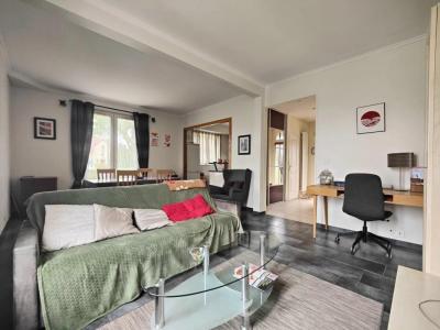 For sale Clayes-sous-bois 5 rooms 80 m2 Yvelines (78340) photo 2