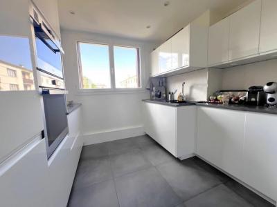 For sale Clayes-sous-bois 4 rooms 67 m2 Yvelines (78340) photo 2