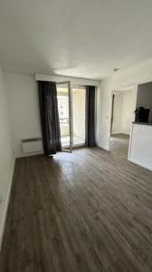 For rent Lyon-8eme-arrondissement 2 rooms 29 m2 Rhone (69008) photo 0