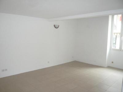 For rent Nimes 2 rooms 36 m2 Gard (30000) photo 1