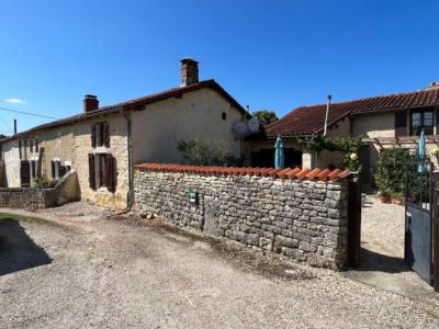 Acheter Maison Nanteuil-en-vallee 297870 euros