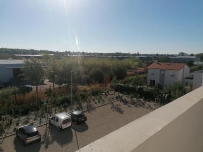 For rent Saint-priest 1 room 28 m2 Rhone (69800) photo 4