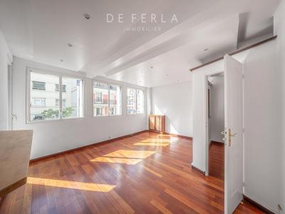 Louer Appartement 43 m2 Paris-15eme-arrondissement