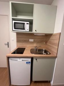 For rent Lyon-8eme-arrondissement 1 room 19 m2 Rhone (69008) photo 3
