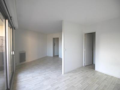 For rent Nantes 1 room 37 m2 Loire atlantique (44300) photo 1