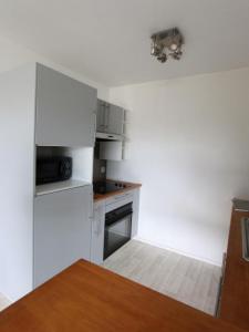 For rent Nantes 1 room 37 m2 Loire atlantique (44300) photo 4