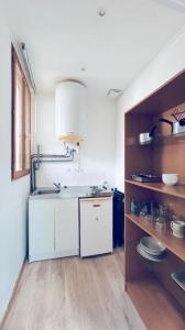 For rent Bordeaux 1 room 18 m2 Gironde (33000) photo 2