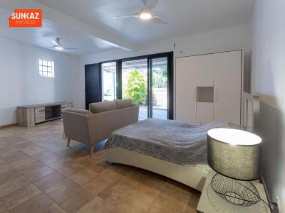 For rent Terre-sainte 1 room 43 m2 Reunion (97410) photo 2