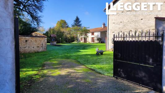 For sale Clussais-la-pommeraie 8 rooms 125 m2 Deux sevres (79190) photo 1