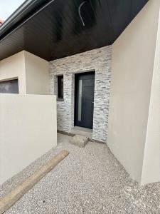 For sale Centre ville 3 rooms 72 m2 Herault (34340) photo 4
