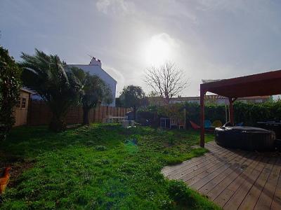 For sale Gare Saint Michel 5 rooms 122 m2 Vendee (85100) photo 1