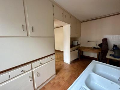For sale HYPER CENTRE 5 rooms 139 m2 Loir et cher (41160) photo 3