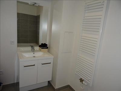 Louer Appartement Vaureal 906 euros