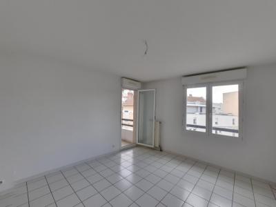 For sale Villeurbanne 3 rooms 68 m2 Rhone (69100) photo 1