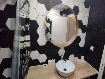 For rent Marseille-8eme-arrondissement 74 m2 Bouches du Rhone (13008) photo 2