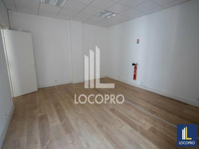 Louer Bureau 34 m2 Eguilles