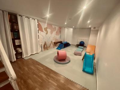 For rent Paris-17eme-arrondissement 94 m2 Paris (75017) photo 3