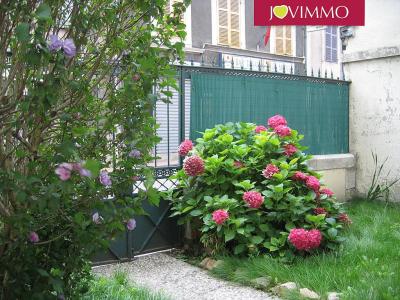 For sale Montaigut 9 rooms 198 m2 Puy de dome (63700) photo 1