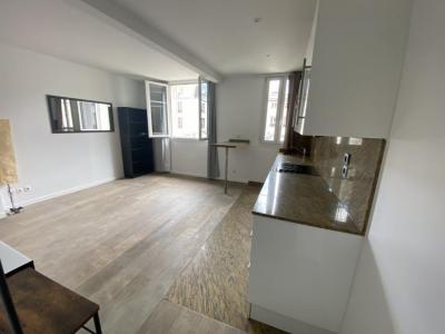 Louer Appartement Paris-17eme-arrondissement 1232 euros