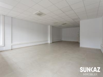 For rent Saint-pierre 1 room 86 m2 Reunion (97410) photo 1