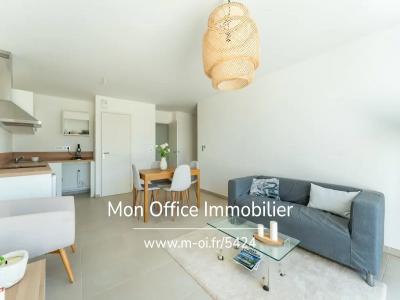 For sale Istres 2 rooms 50 m2 Bouches du Rhone (13800) photo 2