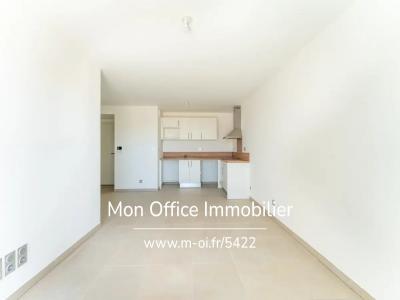 For sale Istres 3 rooms 61 m2 Bouches du Rhone (13800) photo 2
