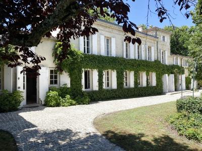 For sale CENTRE BOURG 10 rooms 481 m2 Gironde (33450) photo 0