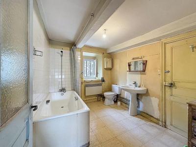For sale Saint-germain-l'herm 4 rooms 74 m2 Puy de dome (63630) photo 4