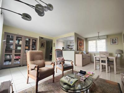 For sale Clayes-sous-bois 4 rooms 82 m2 Yvelines (78340) photo 1