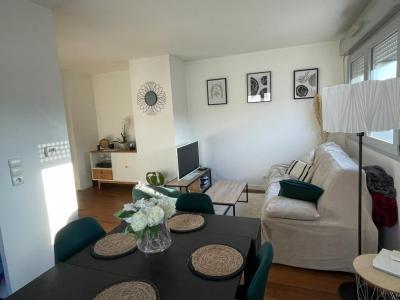For rent Villejuif 3 rooms 70 m2 Val de Marne (94800) photo 2