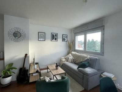 For rent Villejuif 3 rooms 70 m2 Val de Marne (94800) photo 3