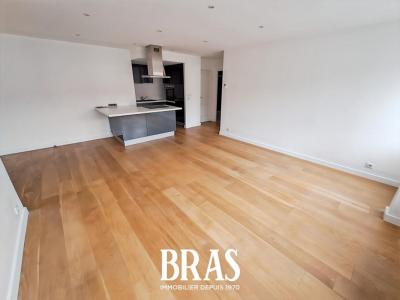 For sale Nantes 3 rooms 58 m2 Loire atlantique (44000) photo 2