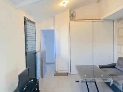 For rent Villenave-d'ornon 2 rooms 28 m2 Gironde (33140) photo 3