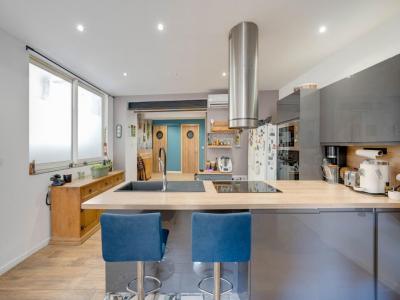 For sale Lauris 6 rooms 145 m2 Vaucluse (84360) photo 2
