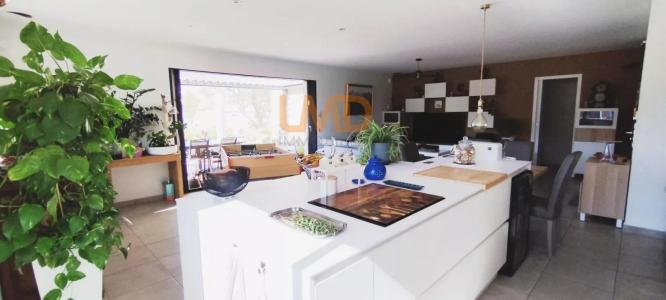 For sale Nimes 4 rooms 110 m2 Gard (30900) photo 3