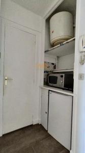 For sale Nimes 1 room 23 m2 Gard (30000) photo 4