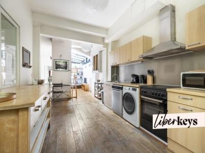 For sale Paris-11eme-arrondissement 4 rooms 89 m2 Paris (75011) photo 4
