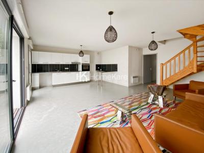 For sale Bordeaux 4 rooms 105 m2 Gironde (33200) photo 1