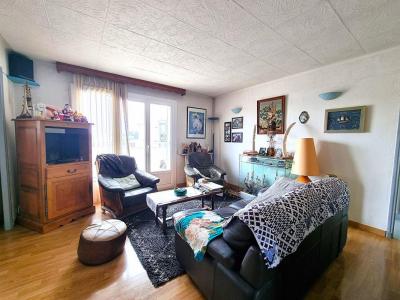 For sale Toulon 3 rooms 59 m2 Var (83100) photo 2